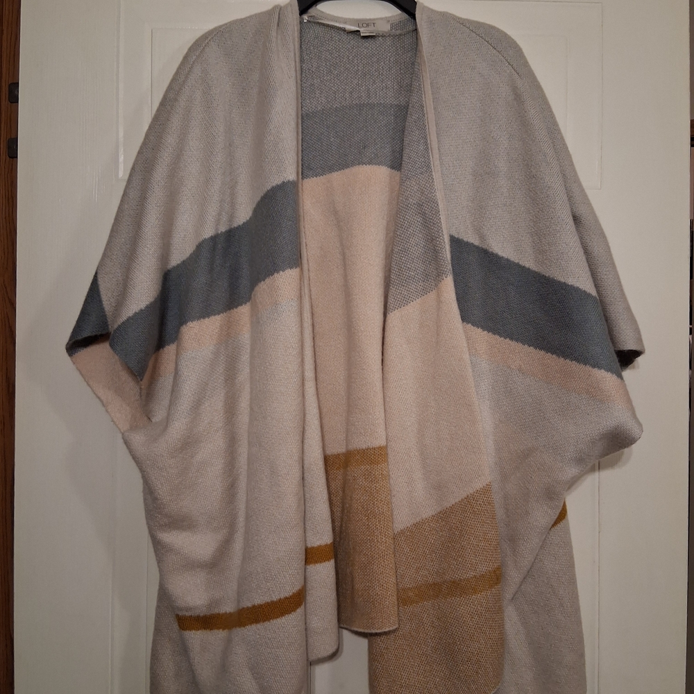 LOFT Gray Knit Sweater